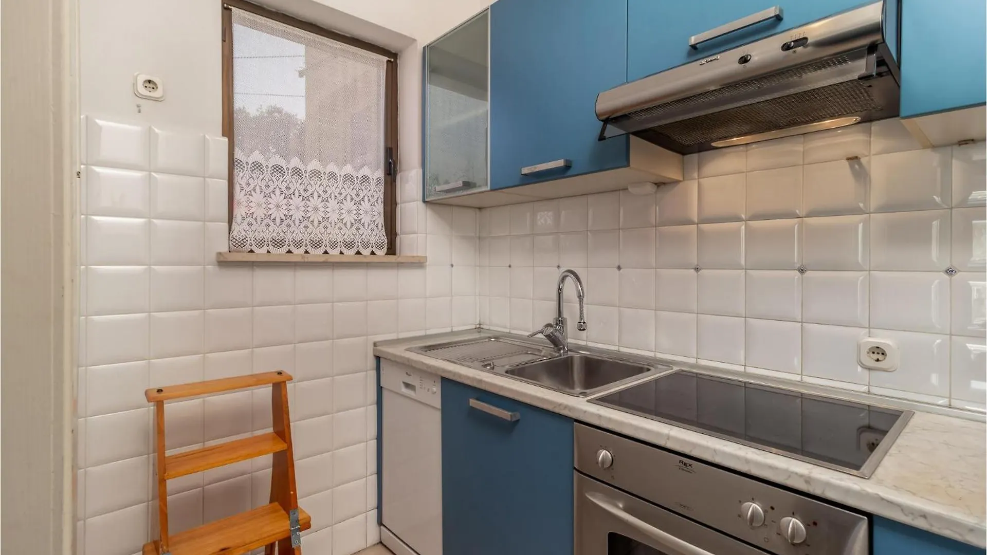 Cozy Apartment In Ika With Kitchen